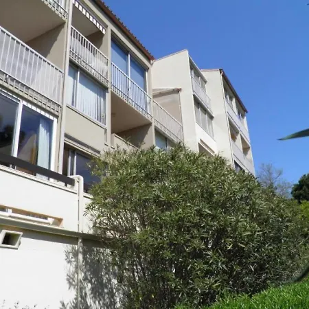 A Avec Terrasse, Parking Et Proche - Fr-1-338-375 Apartment