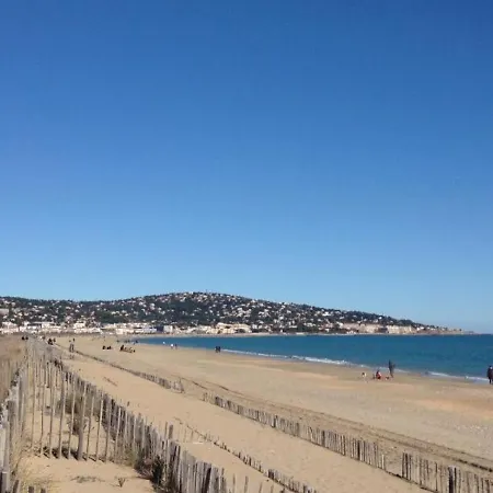 A Avec Terrasse, Parking Et Proche - Fr-1-338-375