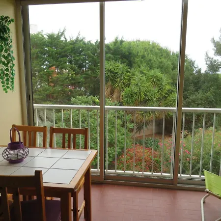 Apartment A Avec Terrasse, Parking Et Proche - Fr-1-338-375 Sete